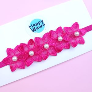 Cintillo Bbie fucsia - flor perla blanca
